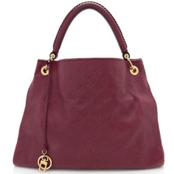 Louis Vuitton Handbags - Absolutely stunning Artsy